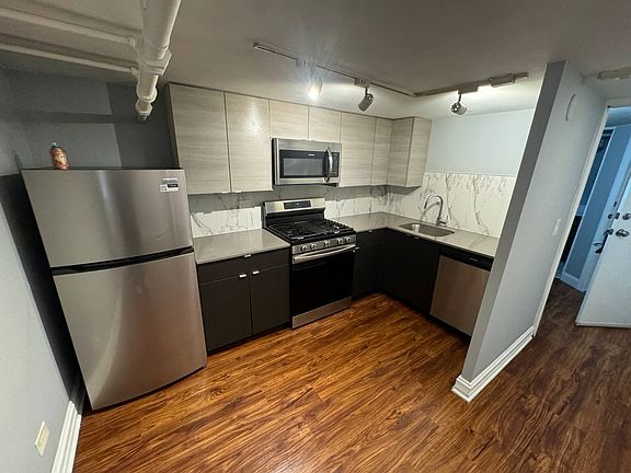 2nd image of 6120 N Hamilton Ave Unit G