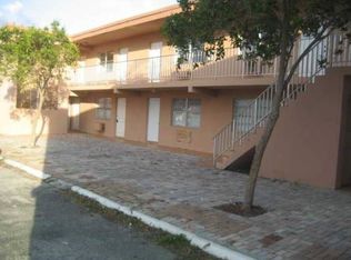 220 SW 8th St APT 9, Pompano Beach, FL 33060