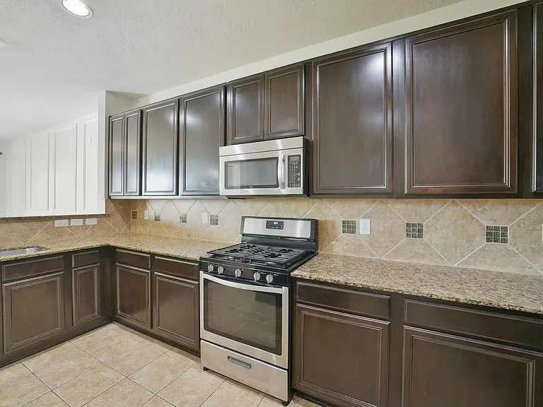 18607 Shavano Ct — Photo 12