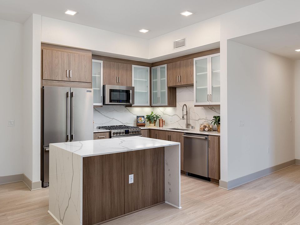 Kitchen | Penthouse B ONE