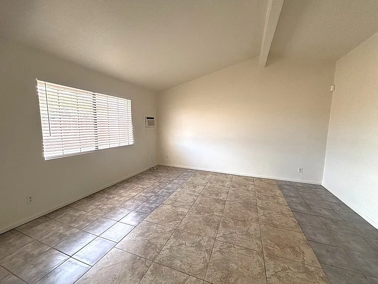 7317 California City Blvd — Photo 12