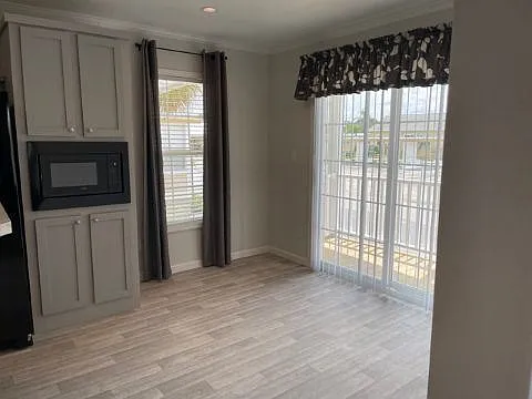 7435 Granada Ave #3 — Photo 4
