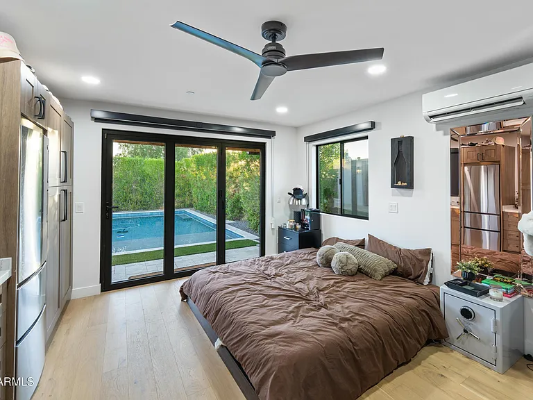 8614 E Highland Ave — Photo 44