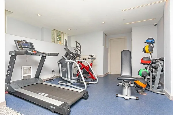 Rented by Hagstrom Management Inc | media 19