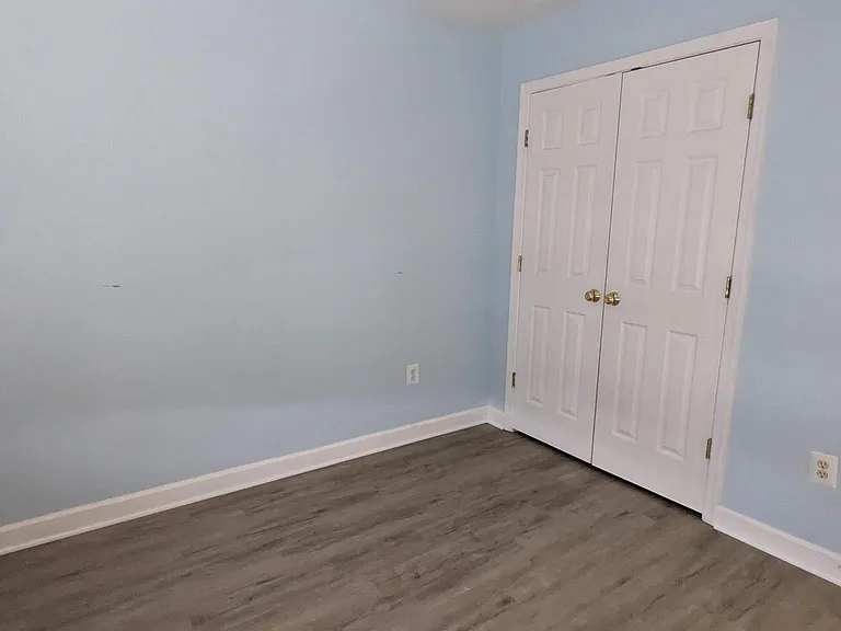 829 Gallows Ct — Photo 25