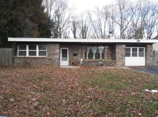 2209 Windsor Cir, Broomall, PA 19008