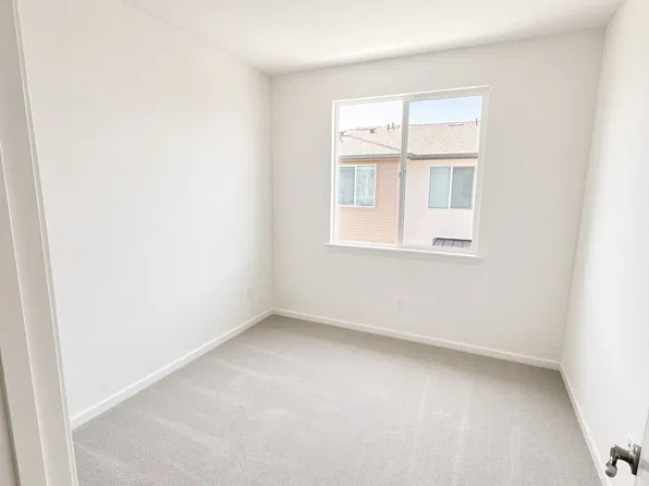 29700 Mission Blvd, Hayward, CA 94544