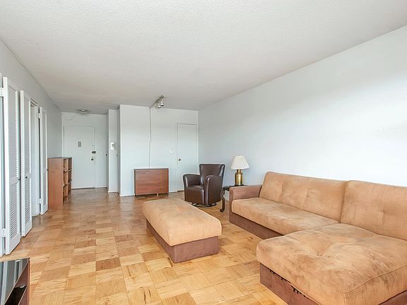 5th image of 1523 Central Park Ave APT 19G