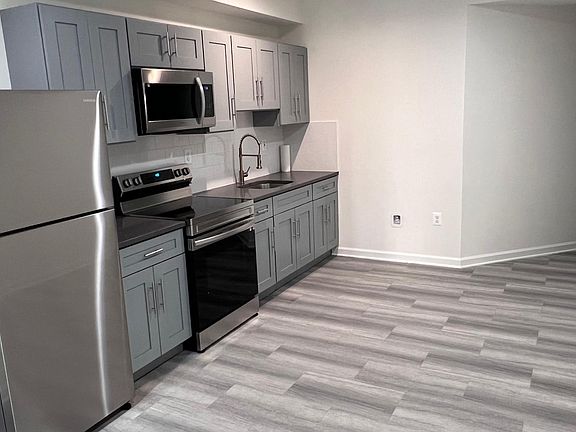 5th image of 4829 N Mascher St Unit 1
