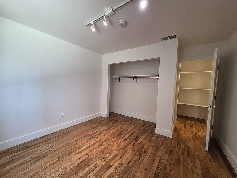 252 S Avenue 18 #1 — Photo 11