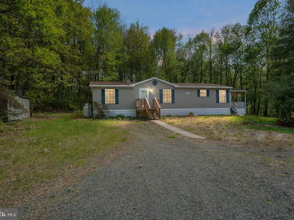 70 Poplar Dr, Boyertown, PA 19512