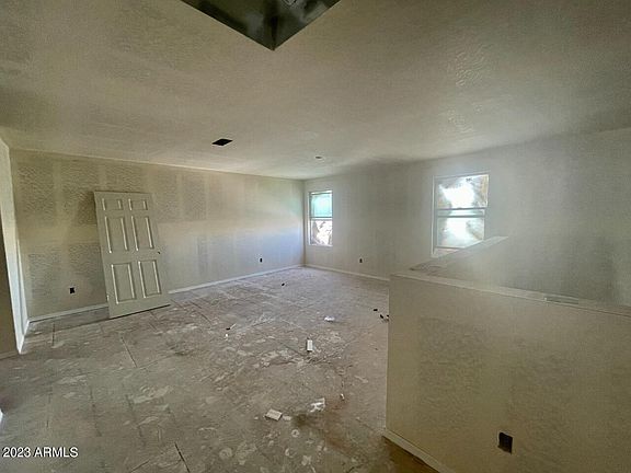 5th image of 46846 W MELLEN Lane