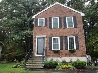 15 Champagne Dr, Nashua, NH 03062