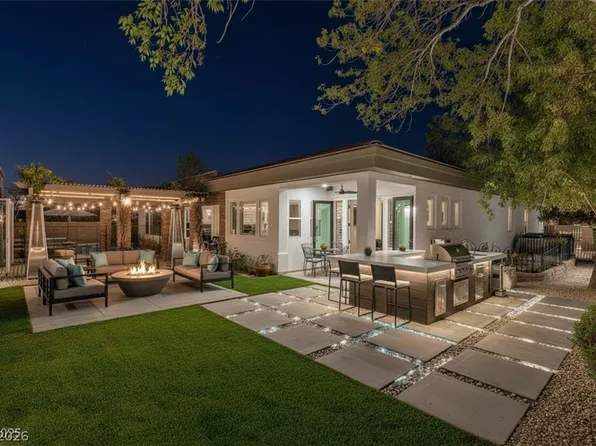 48 Panorama Crest Ave, Las Vegas, NV 89135