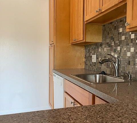 5th image of 2205 Hastings Dr #59