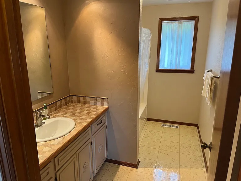 6824 Bel Mor Ct SW — Photo 8
