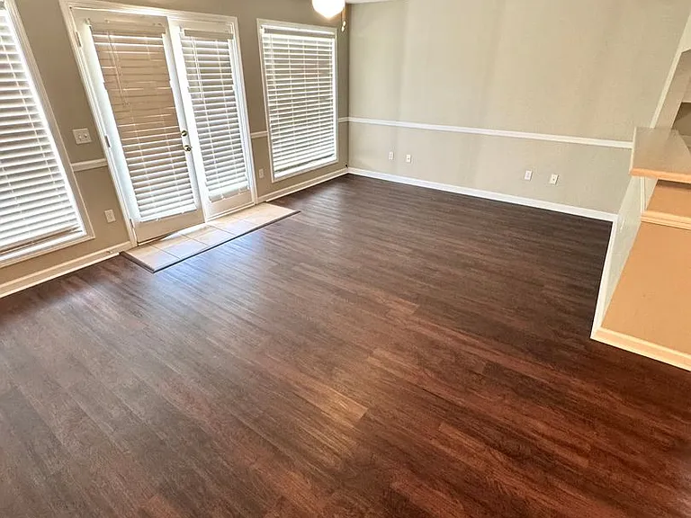 128 N Springview Dr — Photo 5