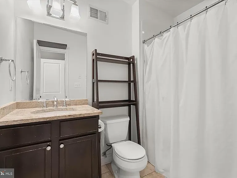 1824 S Charles St — Photo 17