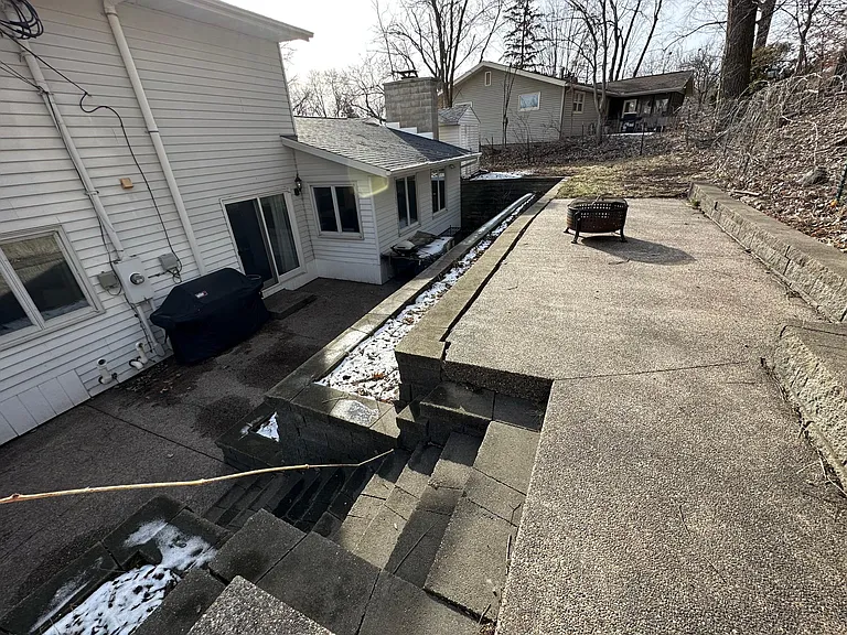 925 Sierra Ln NE — Photo 29