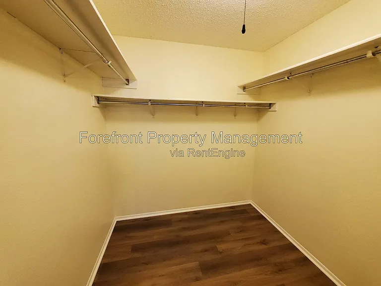 8219 Sunshine Trail Dr — Photo 22