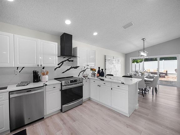 3rd image of 6344 Barton Creek Cir