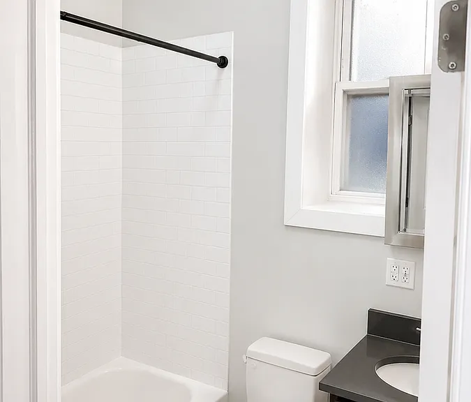 853 N Winchester Ave #1R — Photo 9