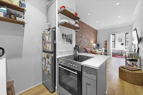 Rented by MD Squared Property Group | media 8