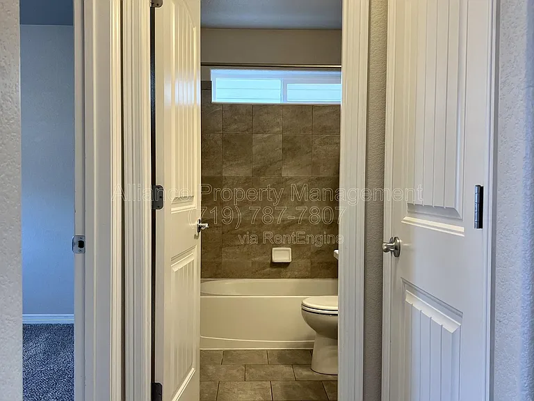 10020 Seawolf Dr — Photo 21