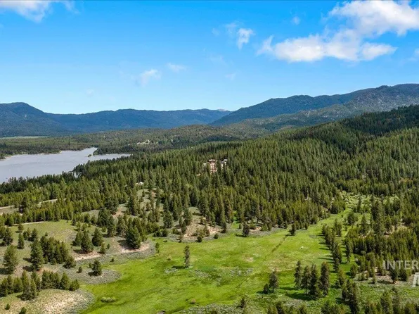 Points Rd, Cascade, ID 83611