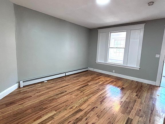 4th image of 1789 Central Avenue