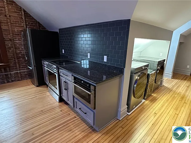 214 Spring Garden St #PENTHOUSE — Photo 11