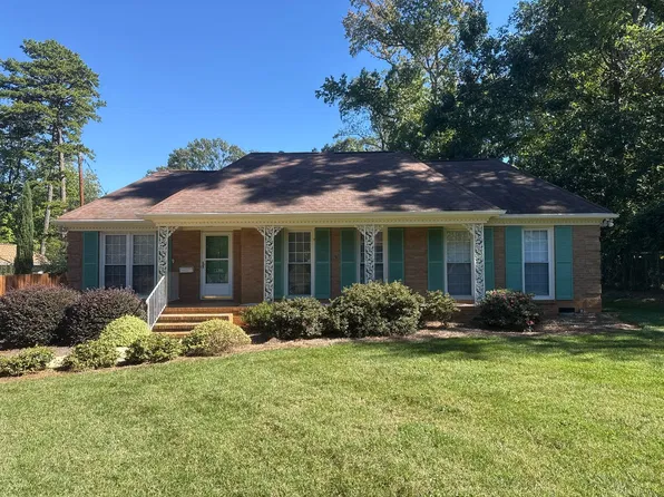4911 Fairheath Rd, Charlotte, NC 28210