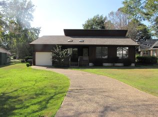 6938 Aulena Pl, Diamondhead, MS 39525