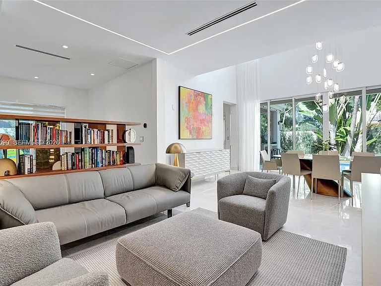 20824 NE 37th Ave — Photo 58