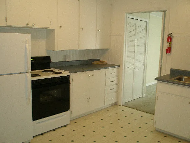 1 bed, 700 sqft, $845 — Photo 4