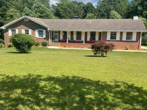 6141 Hutchins Dr, Buford, GA 30518