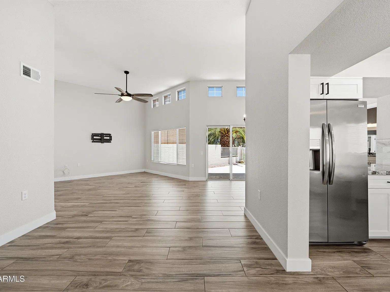 2 bed, 2.0 bath, 1408 sqft, $2,250 — Photo 2