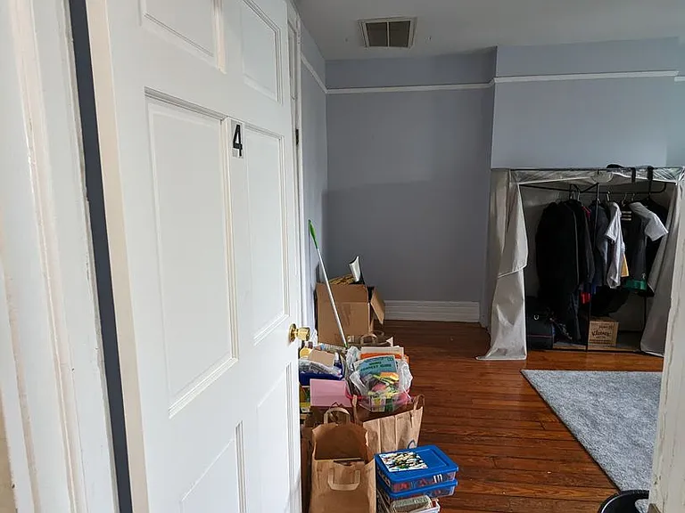 1609 W Grace St — Photo 13