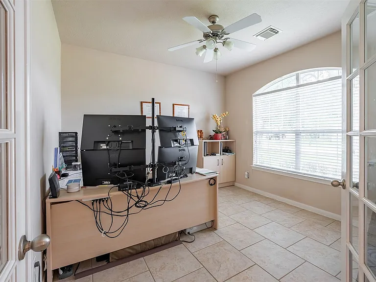 13815 Normandy Ct — Photo 13