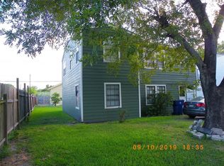 1227 Hunter Dr, Texas City, TX 77590