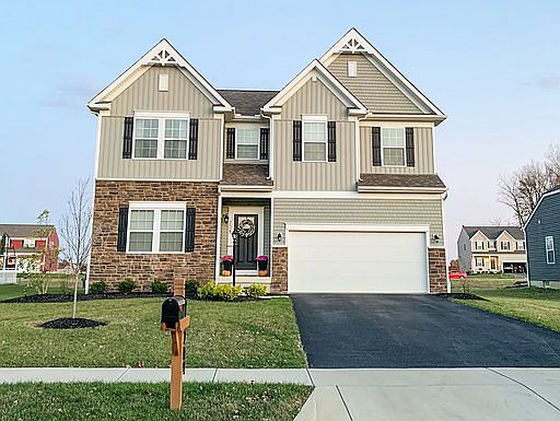 1st image of 204 Weeping Willow Run Dr