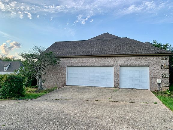 4th image of 85 Bridgewater Dr