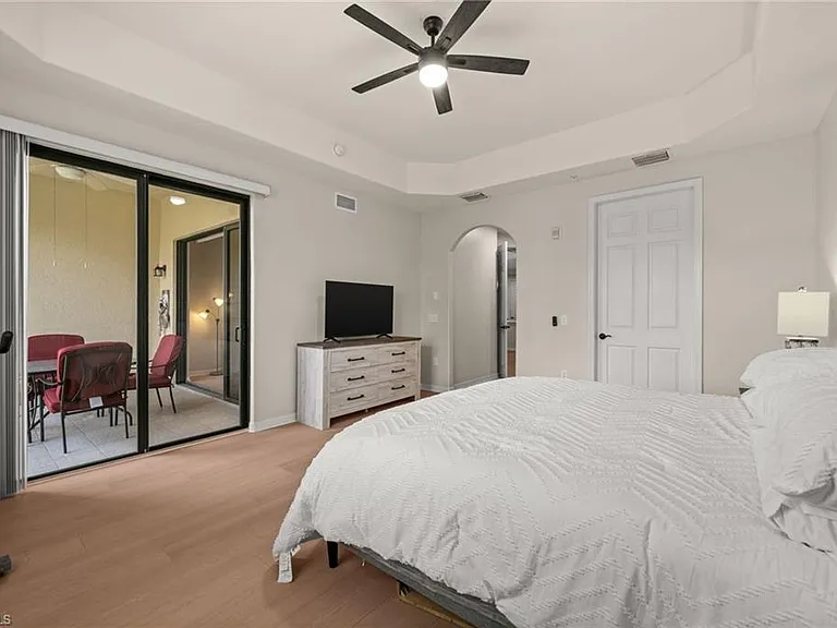 15121 Laguna Dr #102 — Photo 17