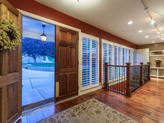4th image of 4868 S Naniloa Dr