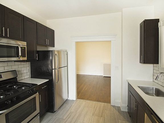 4th image of 5533 S Blackstone Ave #2