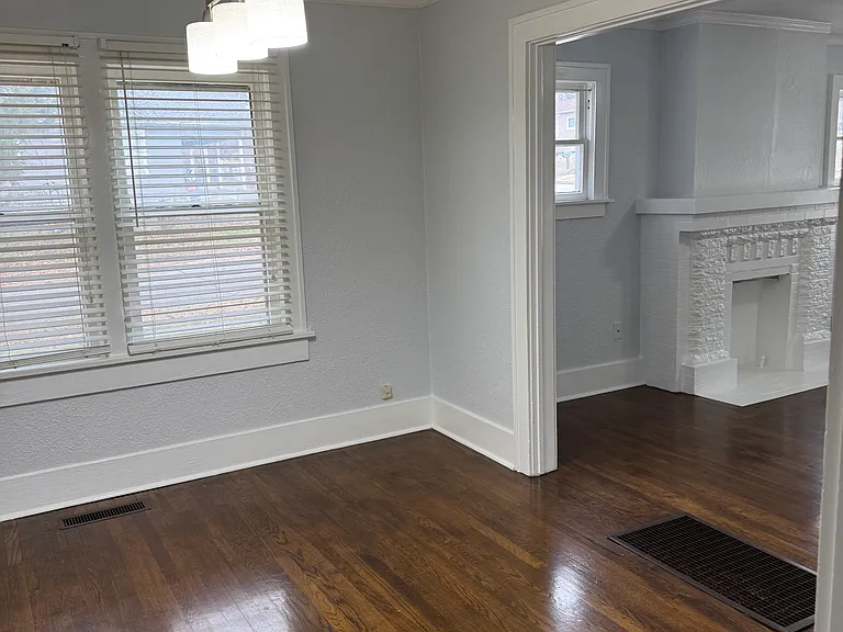 224 N Xenophon Ave — Photo 14
