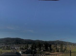 818 Valley Vista St, Sutherlin, OR 97479