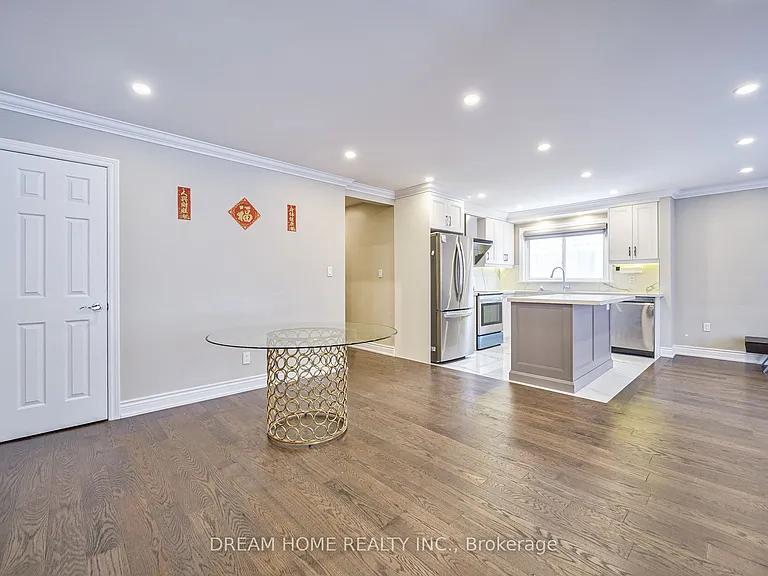 451 Kenneth Ave #MAIN — Photo 4