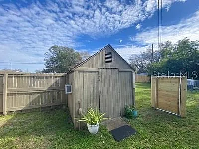 2 bed, 2.0 bath, 826 sqft, $1,800 — Photo 4
