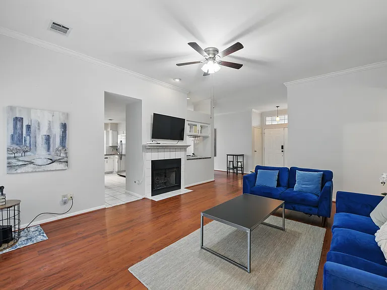 2432 Covington Dr — Photo 46